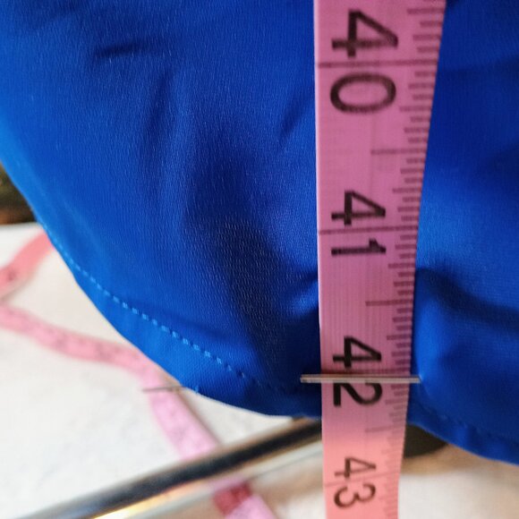 EUC: SHEIN CURVE 3XL Royal Blue Faux Wrap Midi Dress - Picture 6 of 6